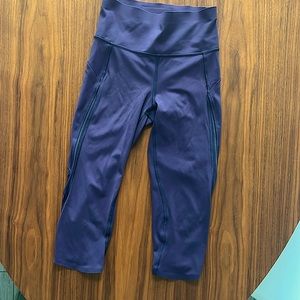 Lululemon Purple Cropped Leggings with Mesh on sides Size 4